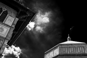 aleksandr_skorobogatov_dark_light.jpg
